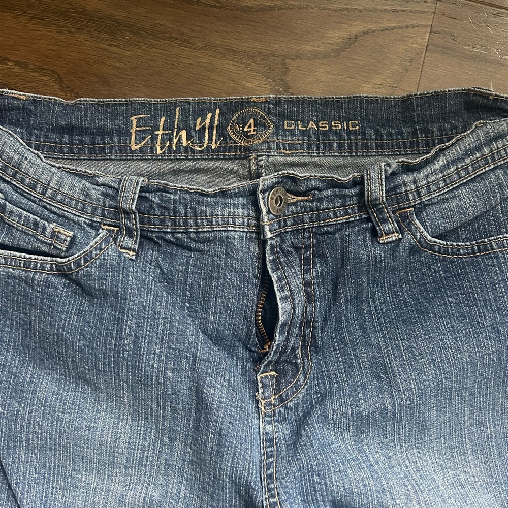 Classic Denim Flare Jeans with Intricate Embroidered Gold Design - Picture 6 of 12